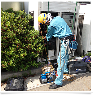 空調機コンプレッサー修理（真空引き）